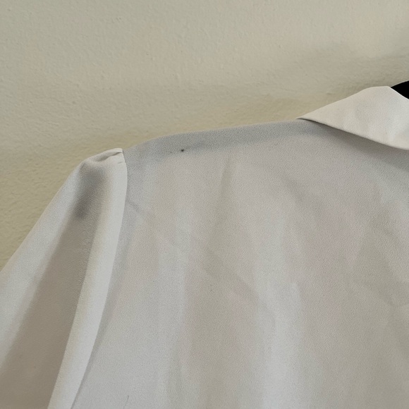 Collectif Clothing White Blouse Size Large UK14 - Picture 2 of 3